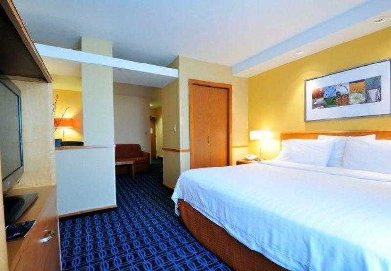 Fairfield & By Marriott Hotel 3*