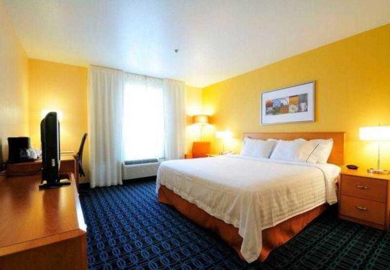 Fairfield & By Marriott 3*