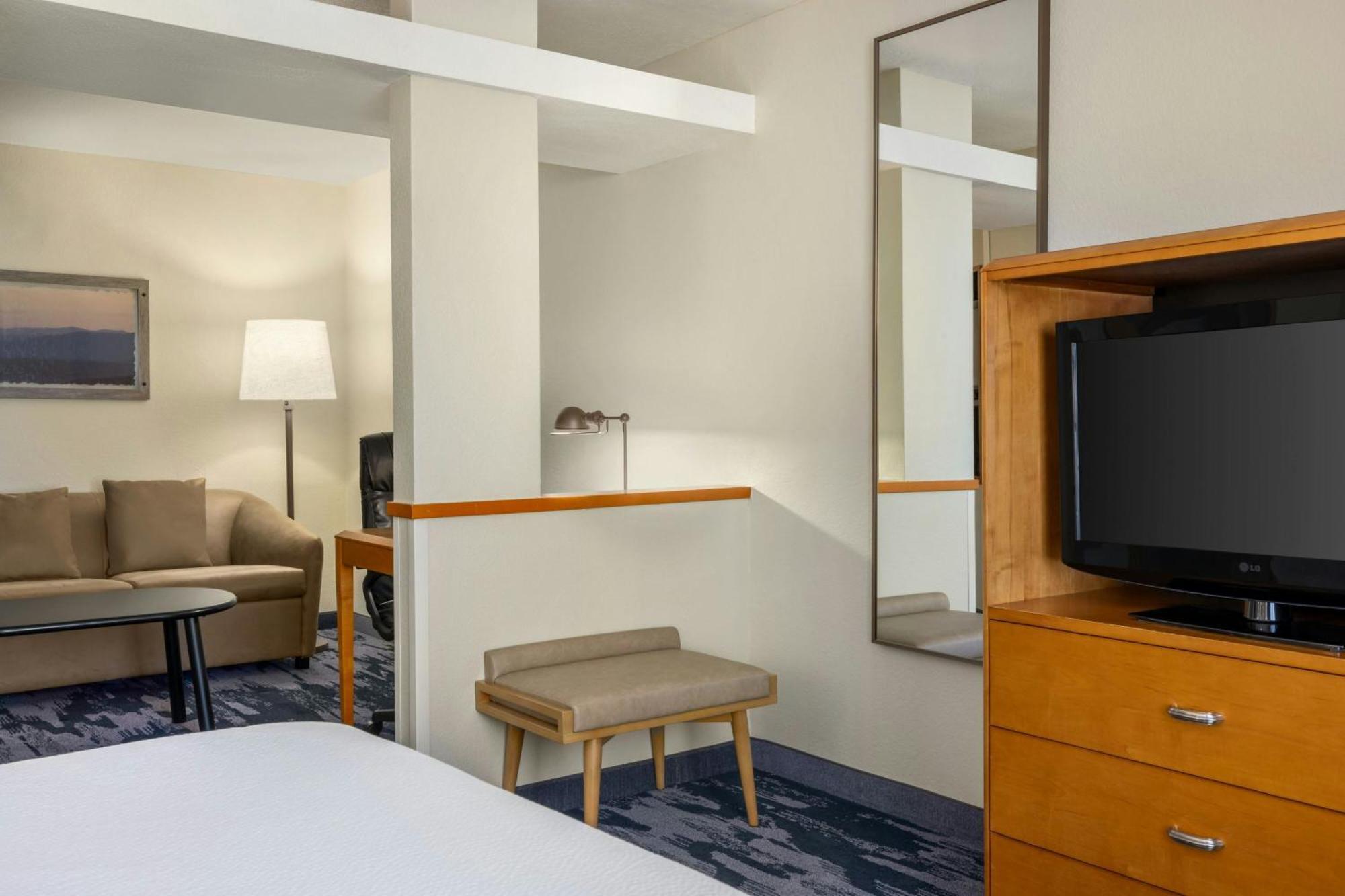 Fairfield & By Marriott Hotel 3*