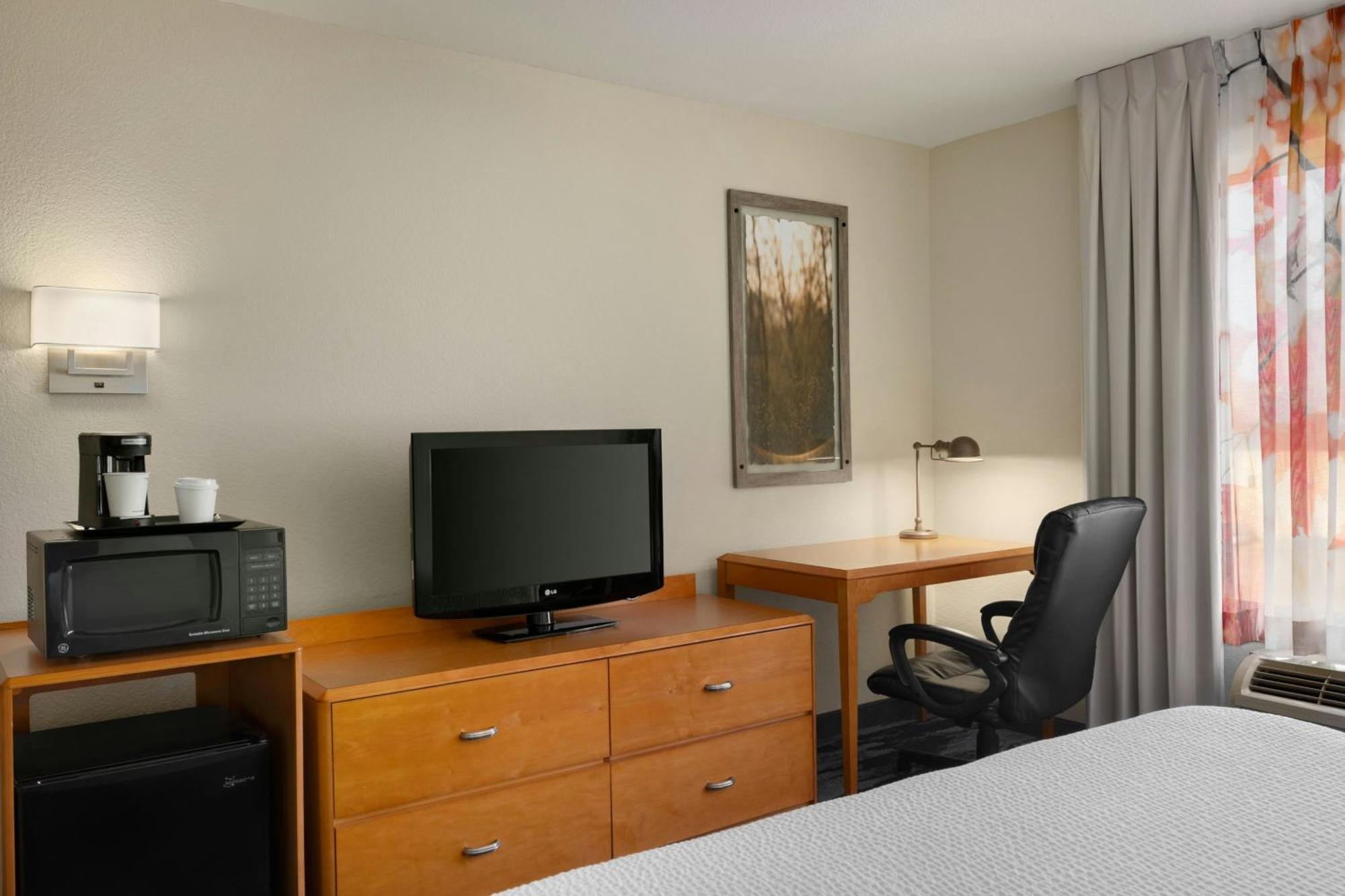 Fairfield & By Marriott 3*