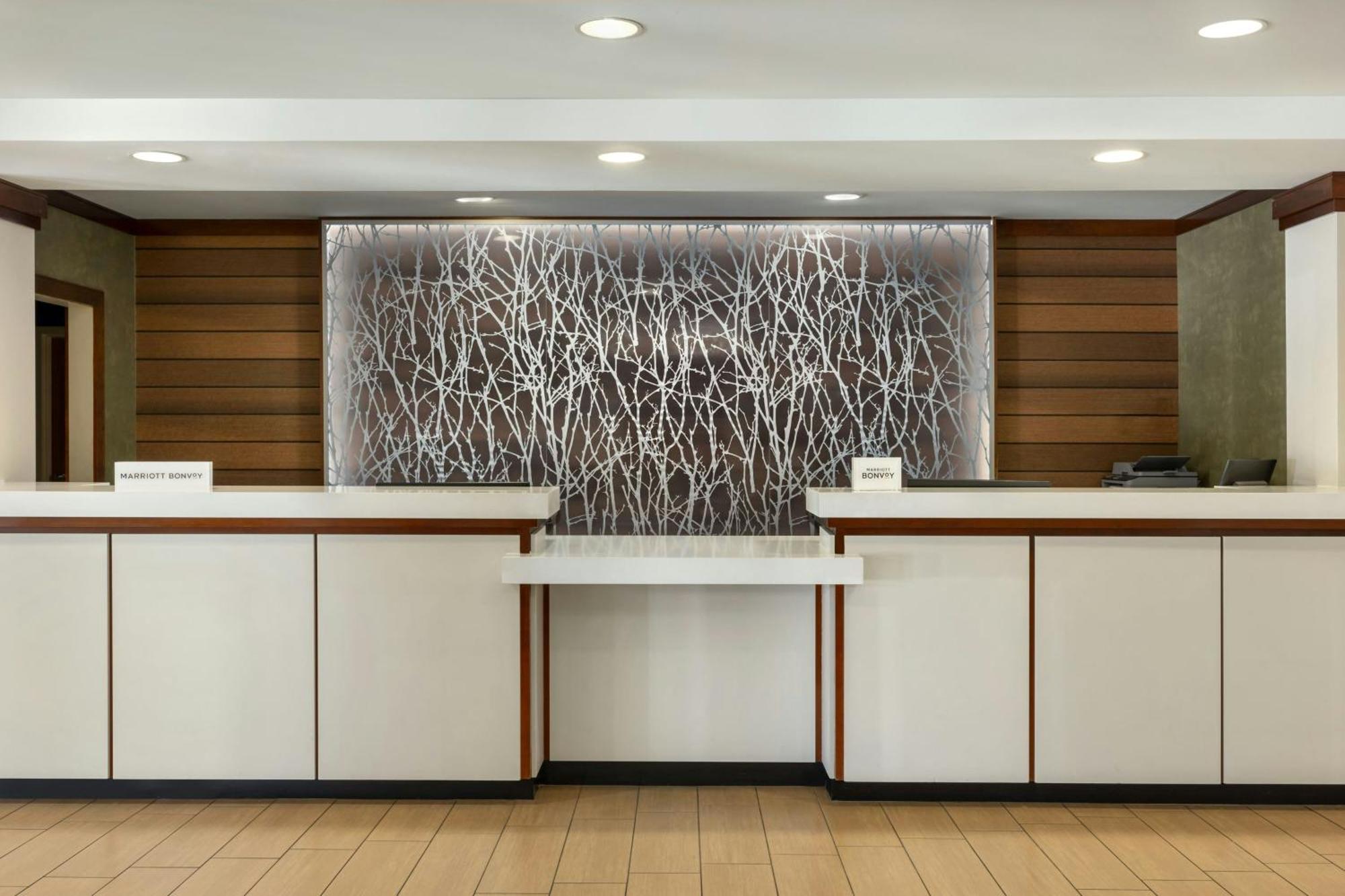 Fairfield & By Marriott 3*